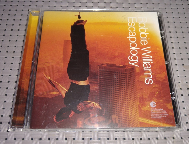 ROBBIE WILLIAMS ESCAPOLOGY CD
