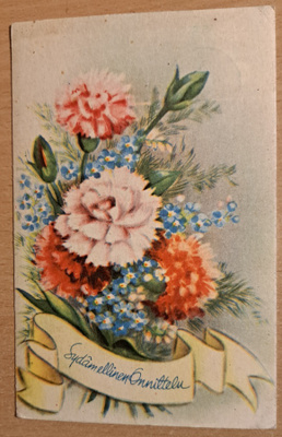 kukkakimppu neilikoita, kulkenut 1957