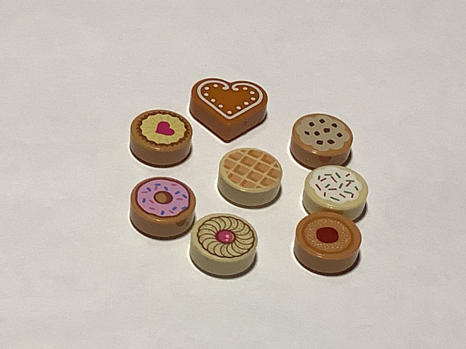 Lego Friends erilaisia leivonnaisia
