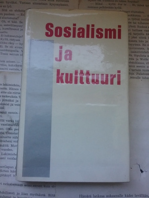 Sosialismi ja kulttuuri (sid.)