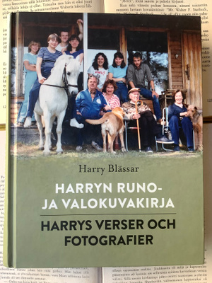 Harry Blässar - Harryn runo- ja valokuvakirja (sid.)