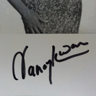 NANCY KWAN NIMIKIRJOITUS KUVASSA - pikkukuva 2