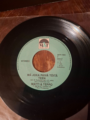 Matti Ja Teppo Mä Joka Päivä Töitä Teen