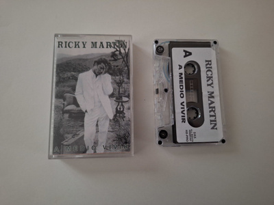 RICKY MARTIN - A MEDIO VIVIR c-kasetti