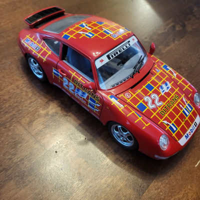 Porsche Carrera 23 cm hieno