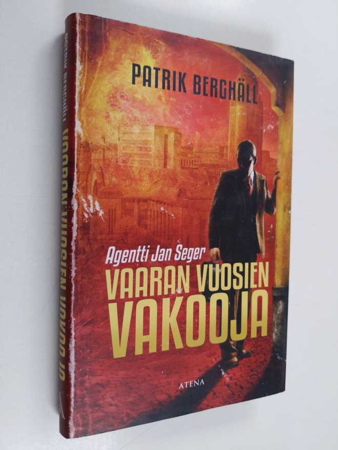 Patrik Berghäll : Vaaran vuosien vakooja