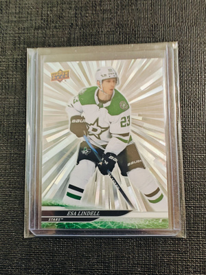 Esa Lindell - 24-25 UD Silver Outburst