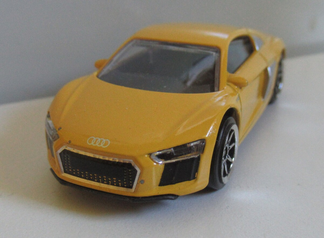Audi R8 pienoismalli Majorette 1/50