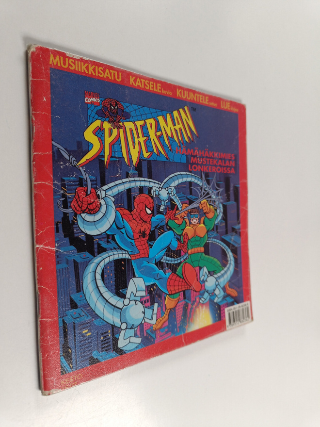 Spider-man : hämähäkkimies mustekalan lonkeroissa