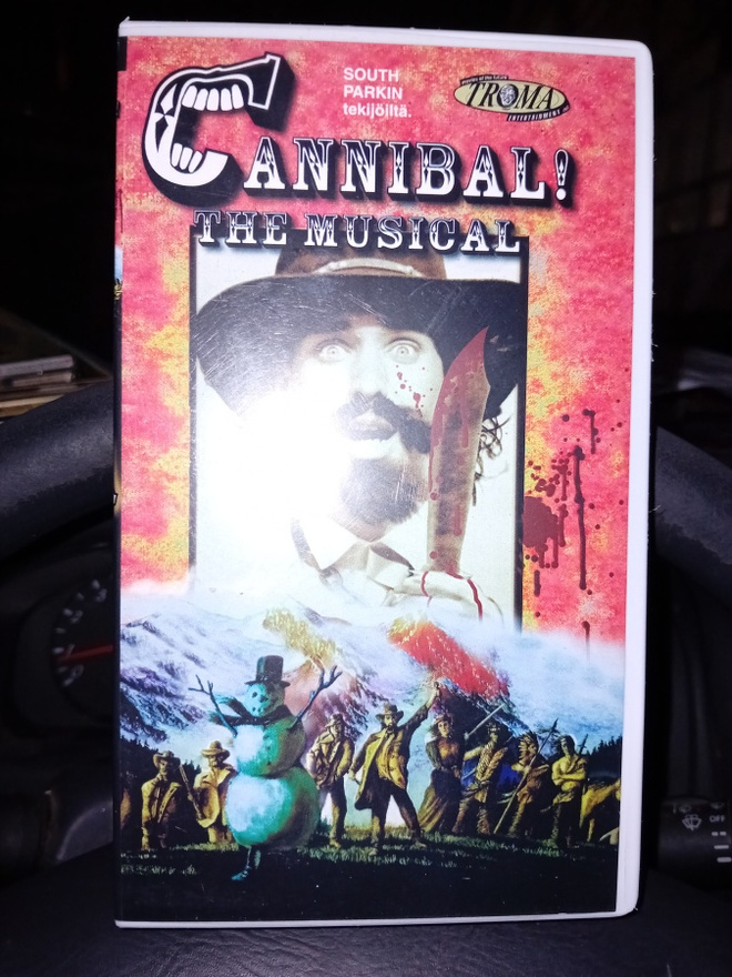 VHS : CANNIBAL THE MUSICAL ( TROMA) UUSI