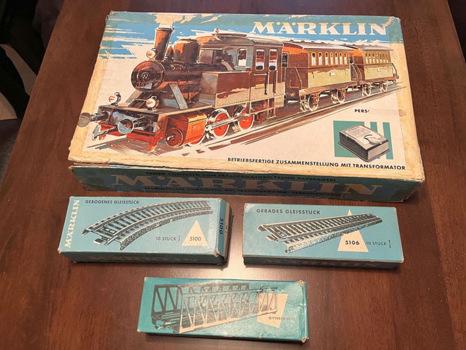 Märklin aloitussarja + lisäosat