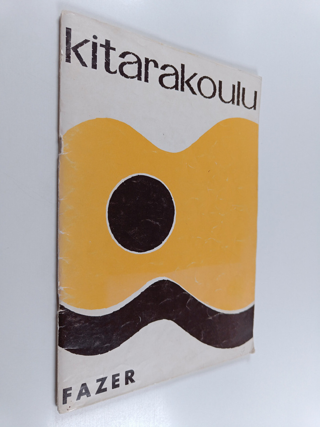 Ivan Putilin : Kitarakoulu