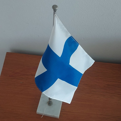 Suomen lippu pöytälippu