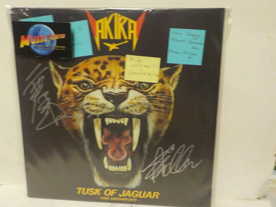AKIRA - TUSK OF JAGUAR M-/EX- HOL 1986 LP + NIMMARIT!!!!!