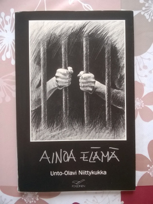 Unto-Olavi Niittykukka - Ainoa Elämä Kirja