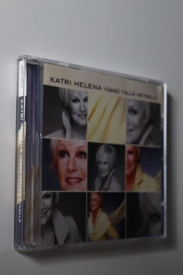 CD Katri Helena : Tässä tällä hetkellä