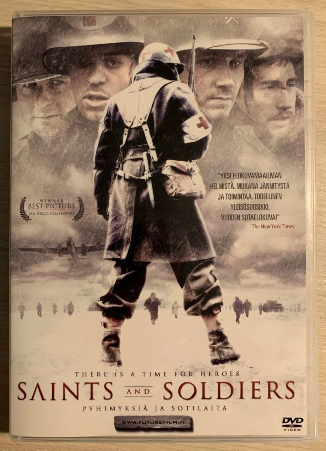 Pyhimyksiä ja sotilaita (2003) palkittu sotaelokuva
