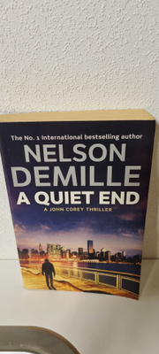 Nelson DeMillen kirjoittama romaani nimeltä A Quiet End