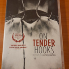 On tender hooks - pikkukuva 1