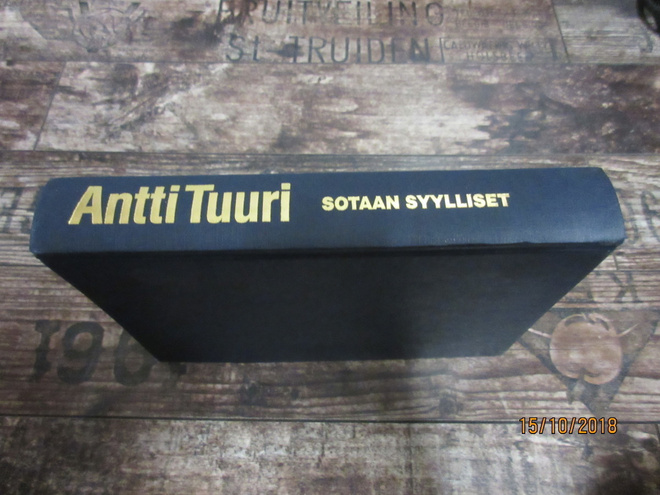 Antti Tuuri: Sotaan syylliset romaani