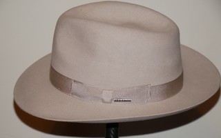 Stetson Penn fedora, vaalea koko 59. Kuin uusi!