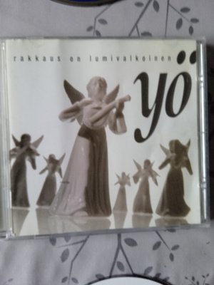 CD- LEVY : YÖ : RAKKAUS ON LUMIVALKOINEN