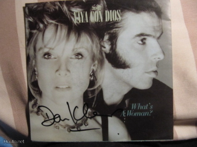 Vaya Con Dios: What's A Woman 7" Danin nimikirjoituksella
