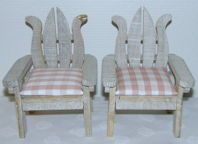 Pienet Puutuolit (2 kpl) & Vintage Leikkiastiasto