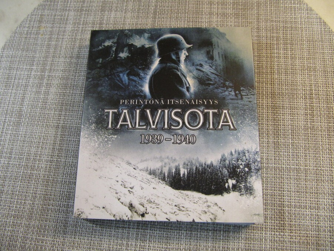 Talvisota 1939-1940 6 mitallia ja kansio.