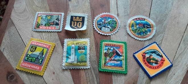 8 kpl Vanhoja Kaangasmerkkejä (Kotka, Hamina, Iisalmi etc.)
