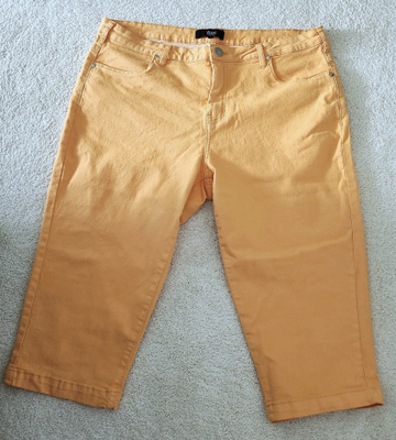 Zizzi uudet caprit 48