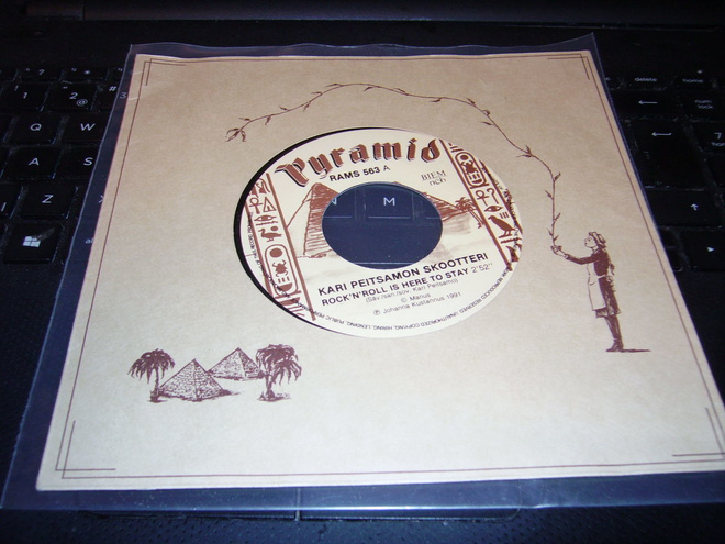 7" Kari Peitsamon Skootteri : Rock'n'Roll is here to stay