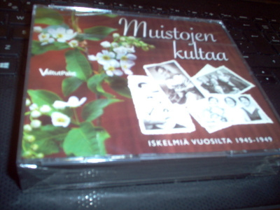 4CD : Muistojen kultaa iskelmiä vuosilta 1945-1949 ( SIS POS