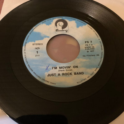 JUST A ROCK BAND: I’m Movin On * Johnny Rebel * FIN 1977