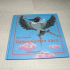 Sari Kanala Valepukuinen Varis - pikkukuva 1
