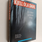 Kjell Ola Dahl : En liten gyllene ring : kriminalroman - pikkukuva 1