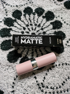 ~Avon Hydramatic matte-huulipuna~ hydra blush