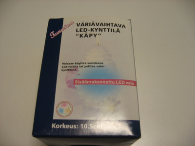 Väriävaihtava LED-kynttilä "Käpy"