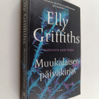 Elly Griffiths : Muukalaisen päiväkirjat - pikkukuva 1