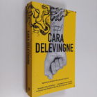 Cara Delevingne : Spegel, spegel - pikkukuva 1