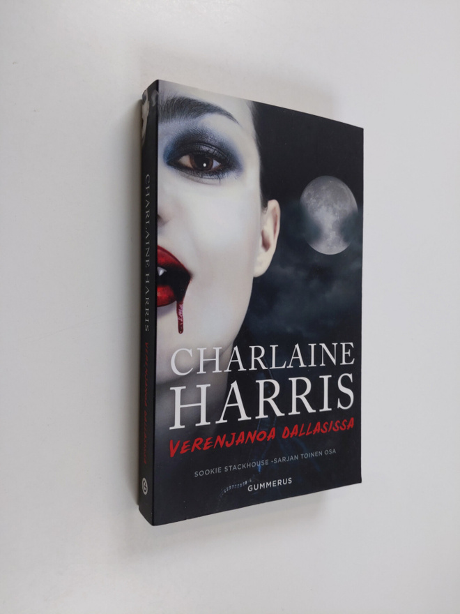 Charlaine Harris : Verenjanoa Dallasissa
