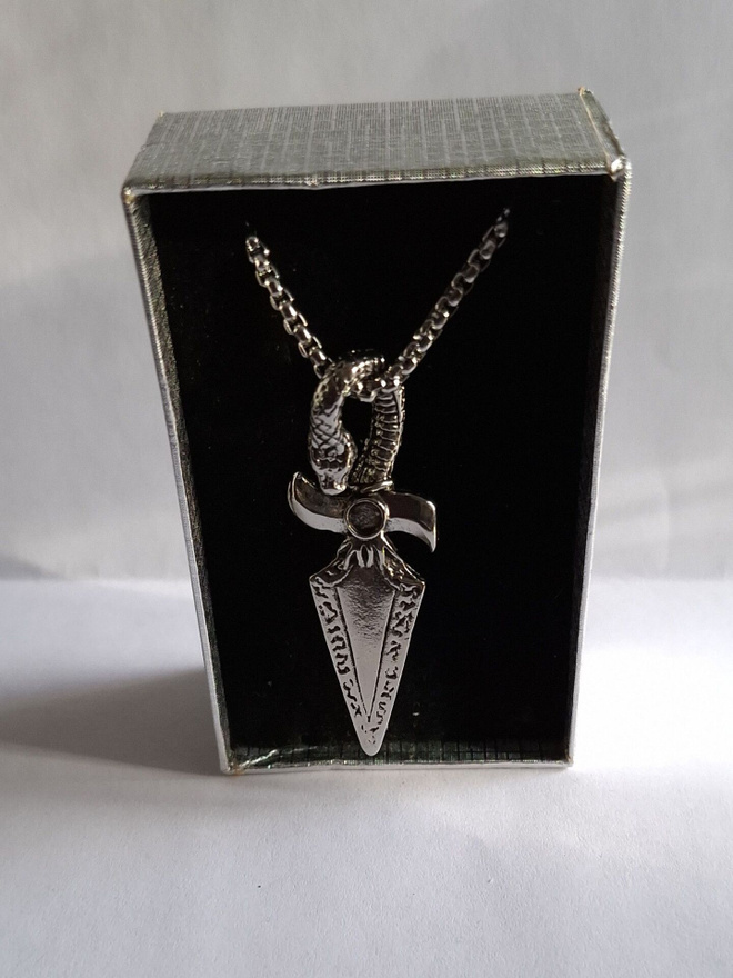 Kaulakoru Miekka (Stainless Steel)