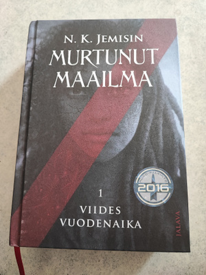 N. K. Jemisin Murtunut maailma 1. Viides vuodenaika
