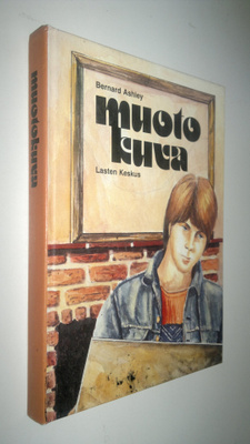 Bernard Ashley : Muotokuva