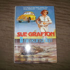 SUE GRAFTON  -    D NIIN KUIN DOLLARI - pikkukuva 1
