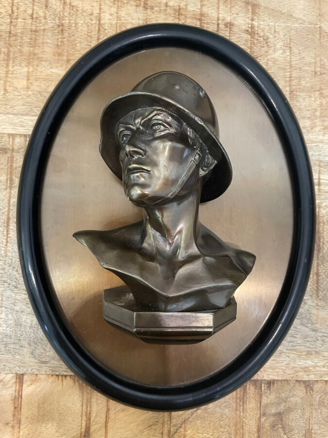 Whermacht WW1-WW2 asvelimuistotaulu