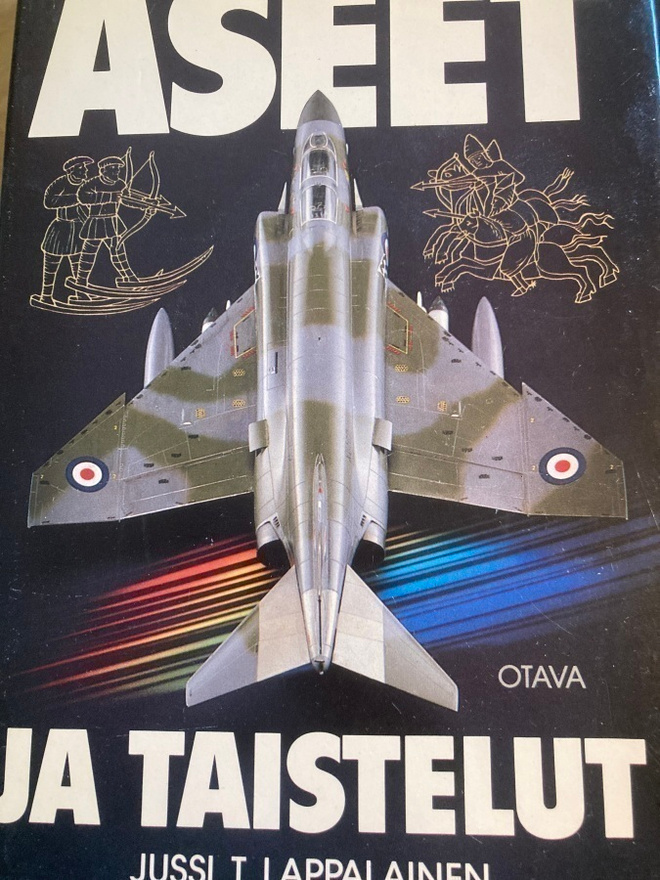 JUSSI T. LAPPALAINEN: ASEET JA TAISTELUT