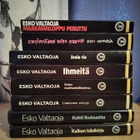 Esko Valtaoja - Kirjapaketti - Ursa - 8 kirjaa - pikkukuva 1