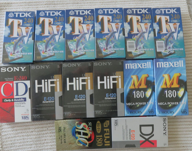 VHS kasetteja  TDK Maxell SONY ym.  15 kpl