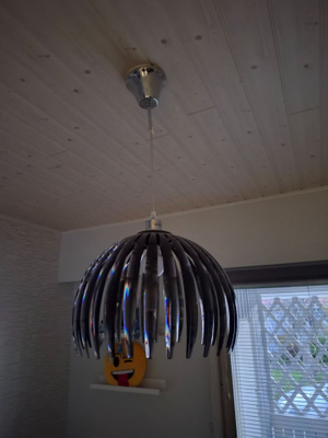 Musta kattovalaisin 4000K Led-polttimolla